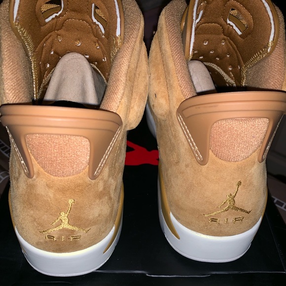 Jordan wheat 6’s size 10.5 . worn once - Picture 5 of 5